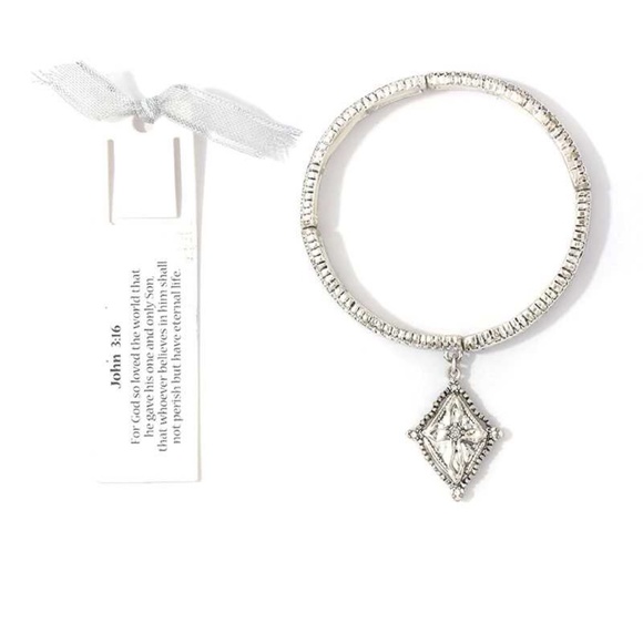 3 Simple Metal Chain Layered Necklace - Picture 3 of 3